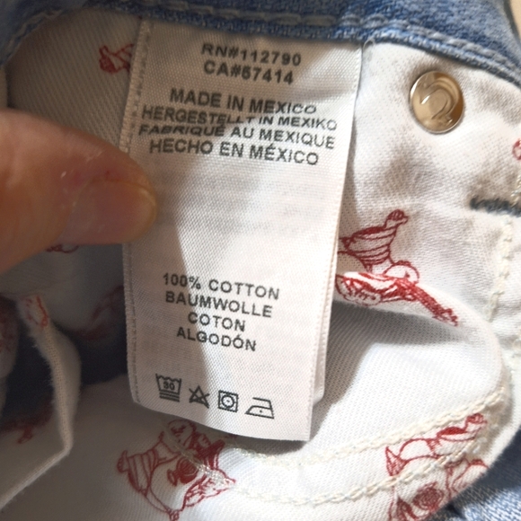 True Religion Men's Ricky Flap short 32 frayed hem light wash ikat print - Picture 10 of 12